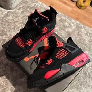Air Jordan thunder 4